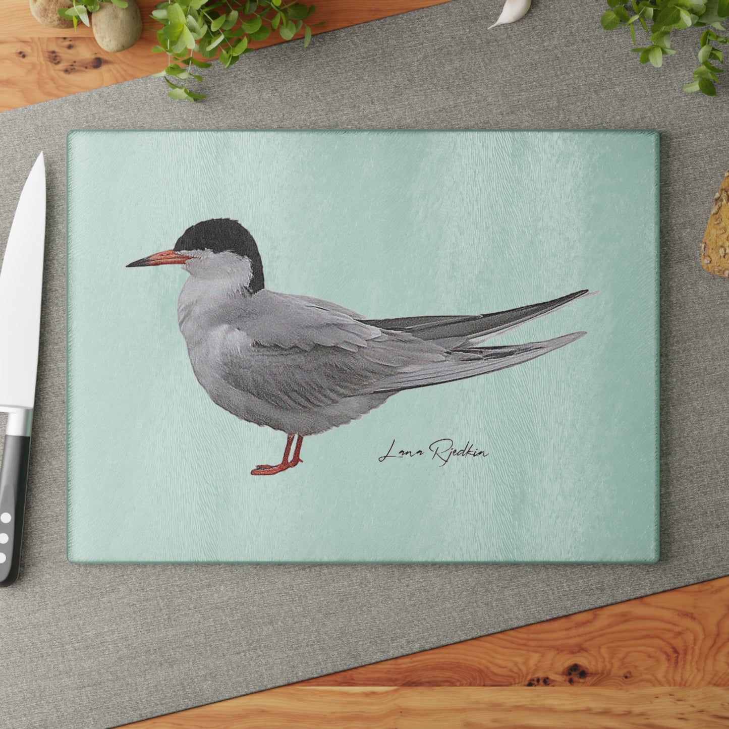 Common Tern: Glass Cutting Board