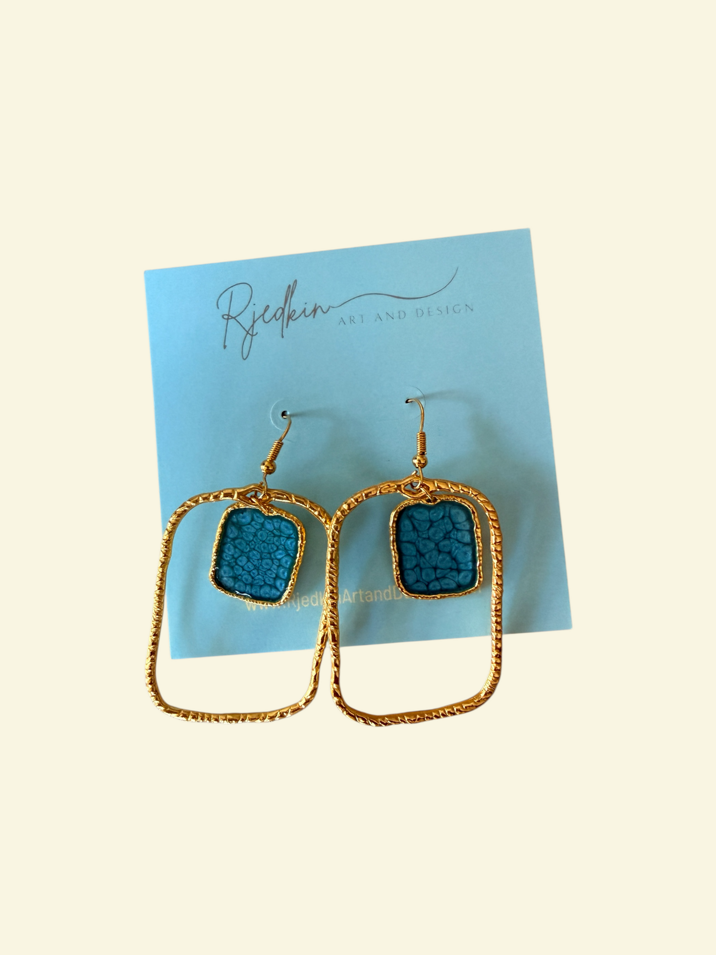Earings